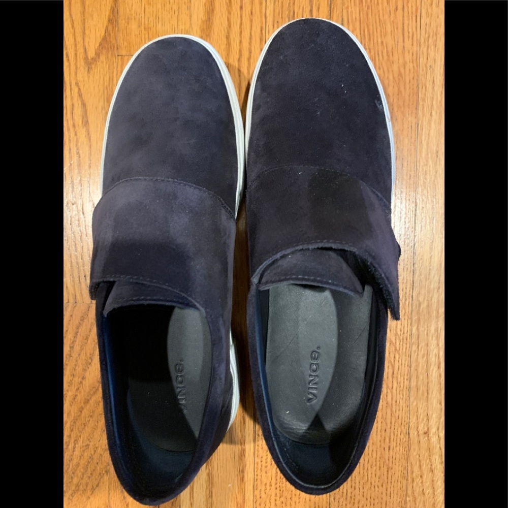 Ladies casual sneakers